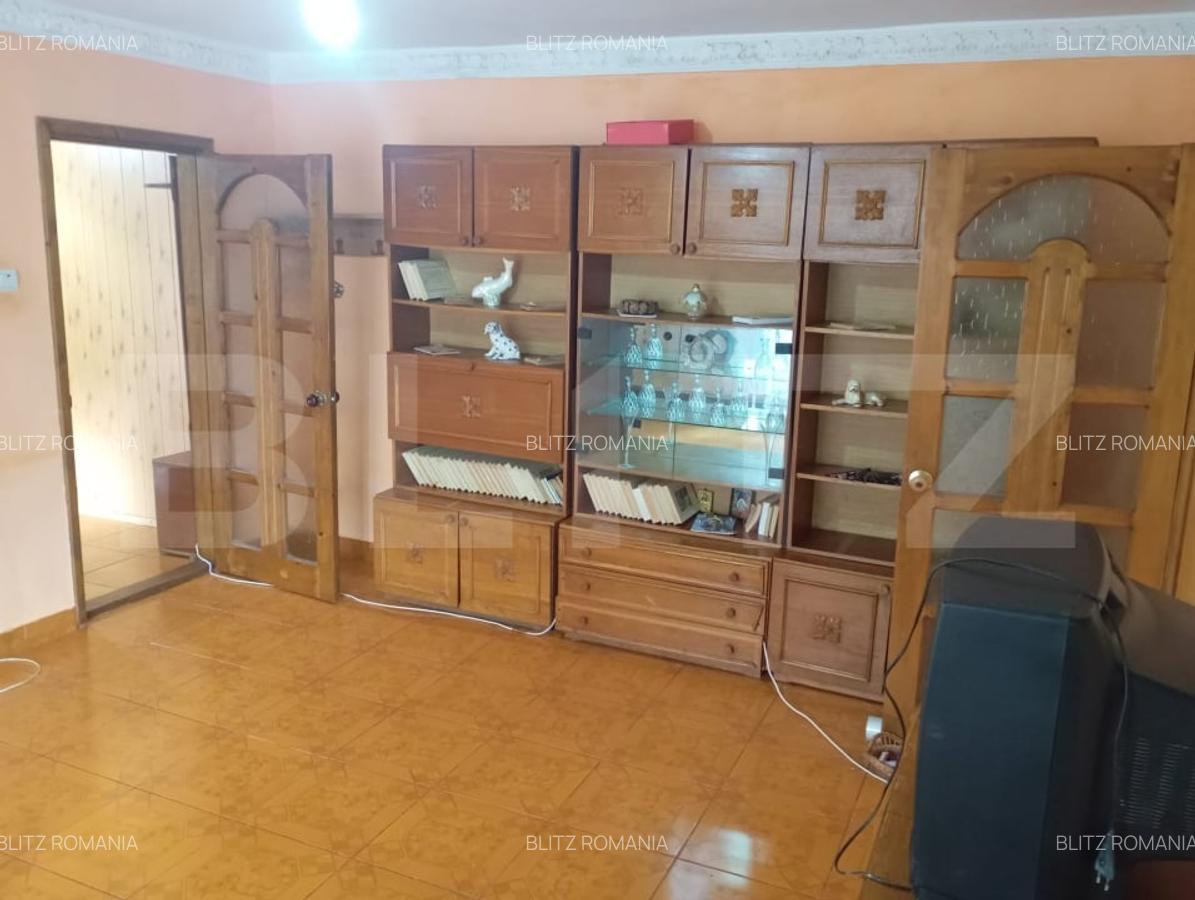 Apartament 3 camere, 70 mp, zona Micro 11 - 1