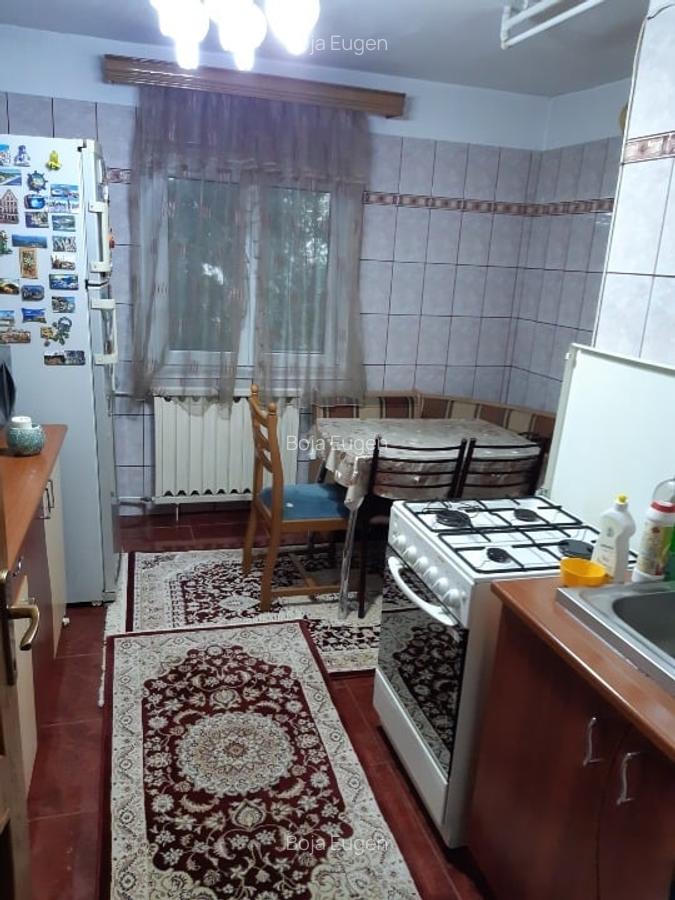 Închiriez apartament cu 3 camere în zona Doamna Ghica - 2