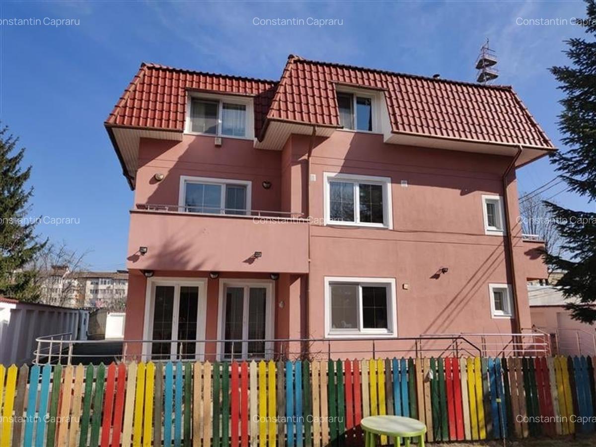 Vila de vanzare pretabila pentru rezidenta/birouri/gradinita - 6