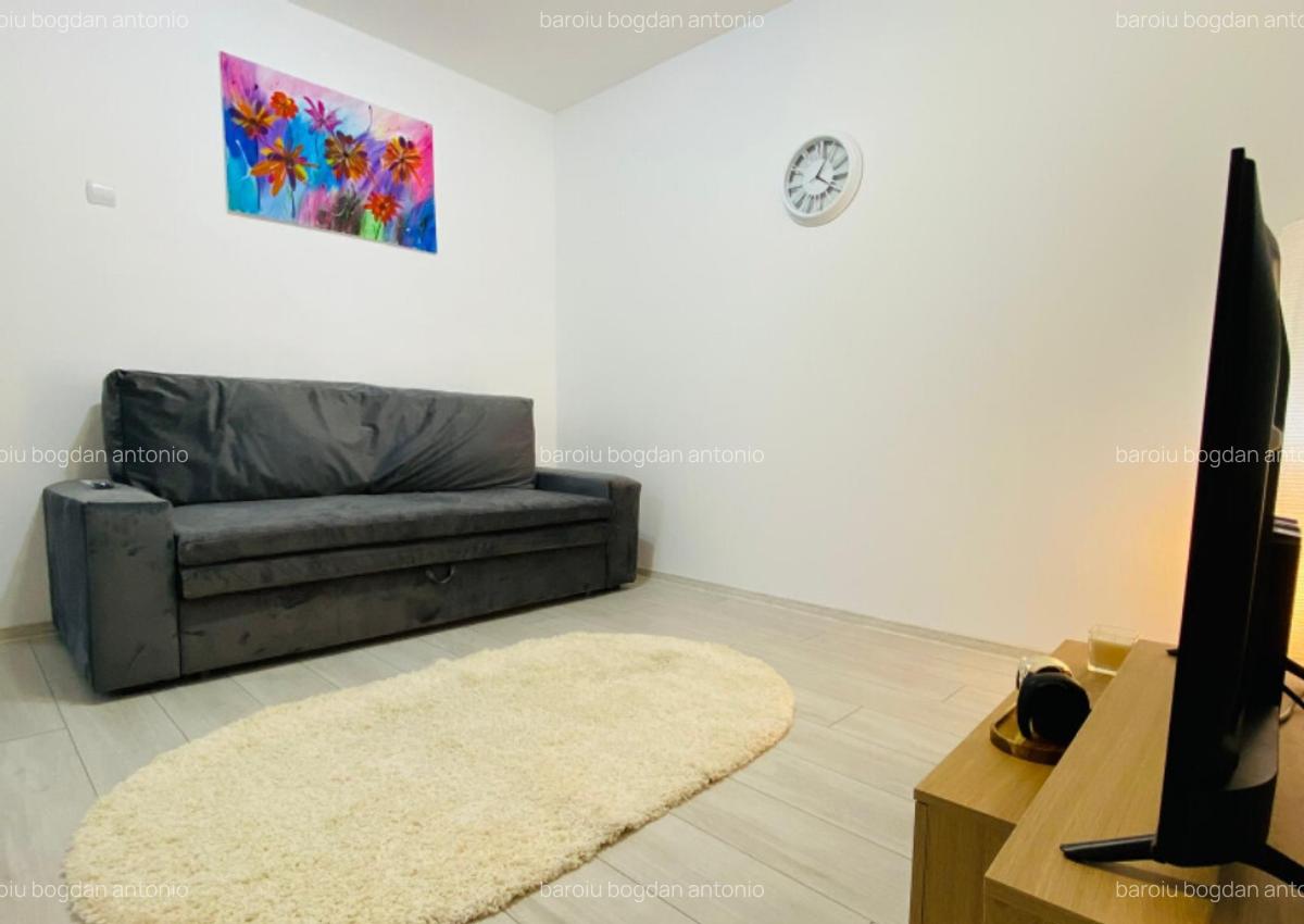 Inchiriez casa la curte - 6