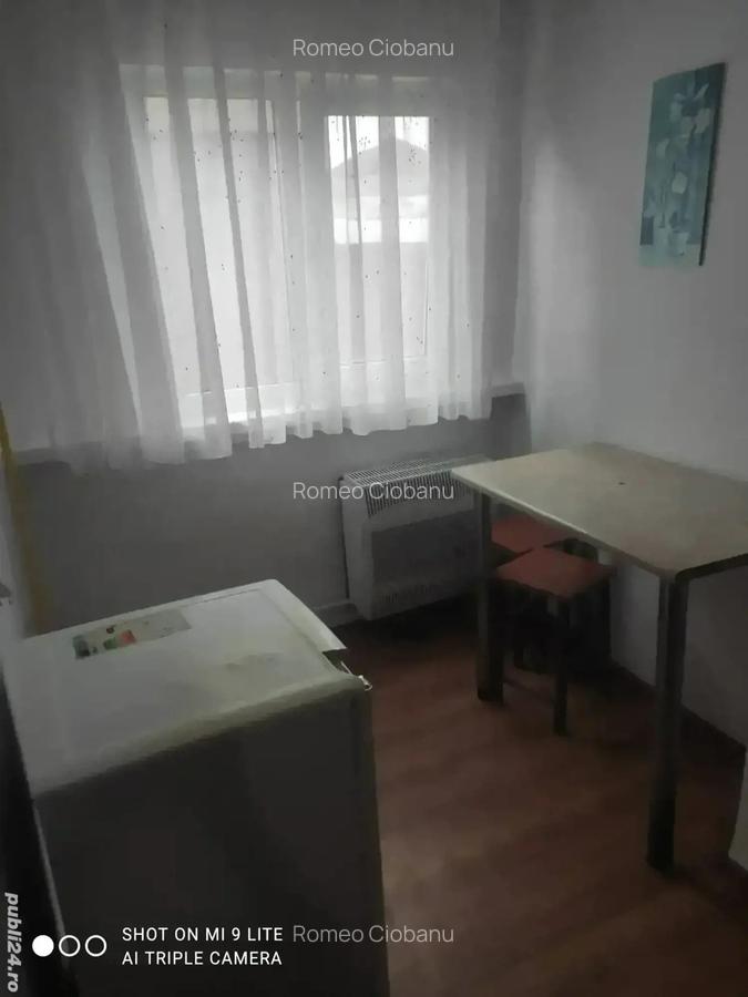 Vand Garsoniera zona Runcu - 4