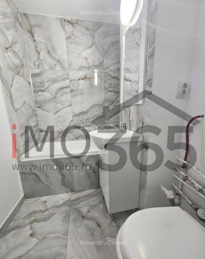 Ap.2 Cam decomandat Prundu Etaj intermediar - 2