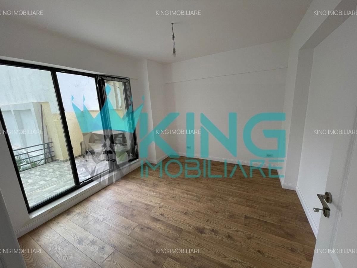 Apartament cu 3 camere decomandat în Andronache - 10