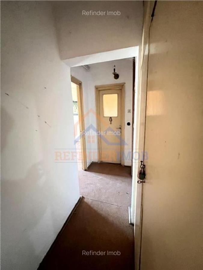 Apartament cu 3 camere decomandat în Drumul Taberei - 11