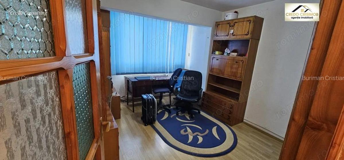 Vand apartament 4 cam cf 1 zona Govandari etajul 3 - 1