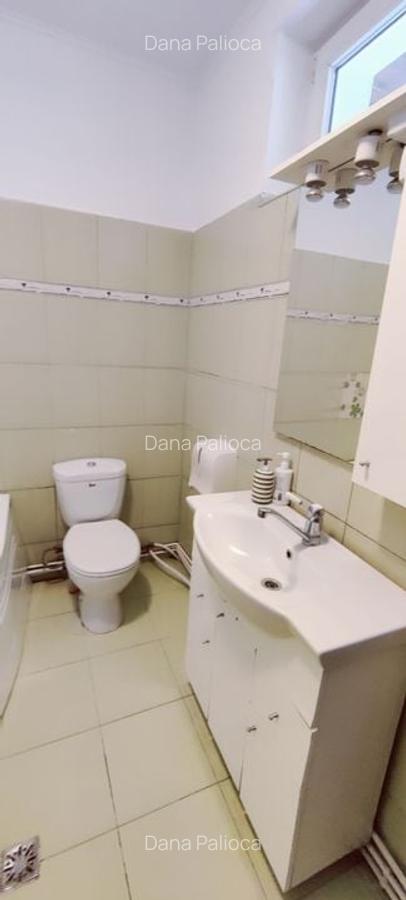 Apartament cu 5 camere decomandat în Ghiroda - 11