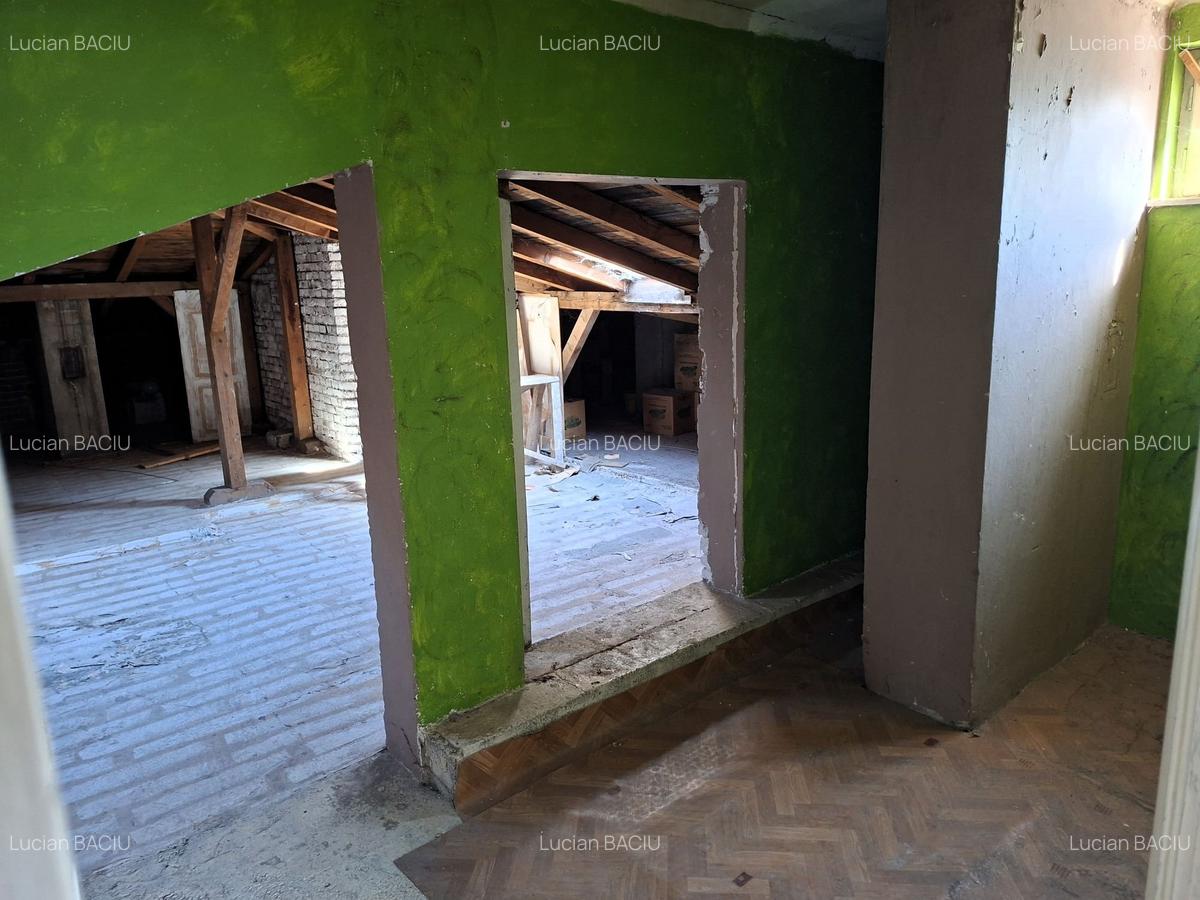 Investiție - 2 camere la mansardă 18 mp + pod 166 mp + teren 60 mp / comision 0% - 7