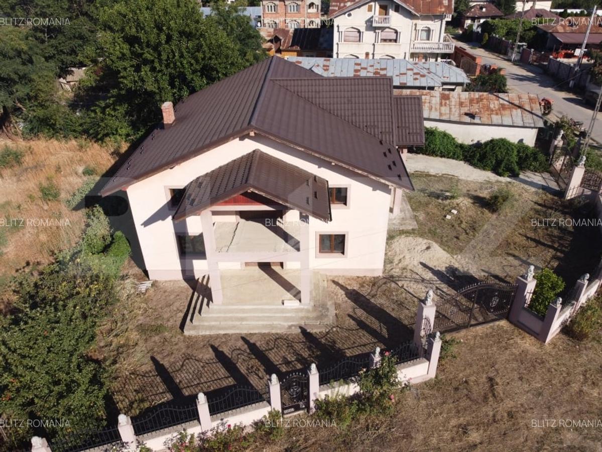 Casa la rosu, de vanzare, 250 mp, zona Slobozia Moara - 6