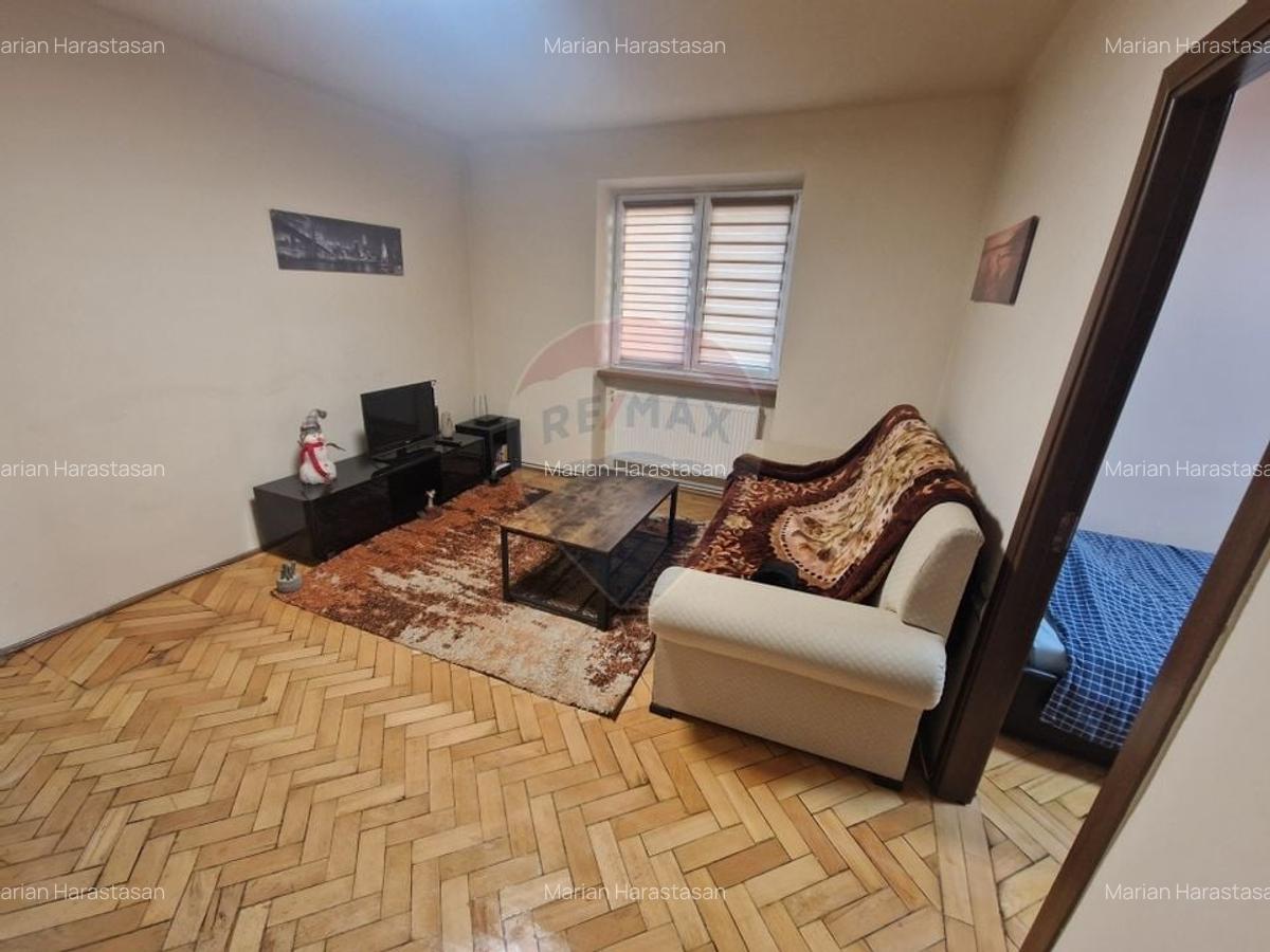 Apartament cu 2 camere semidecomandat în Central - 1