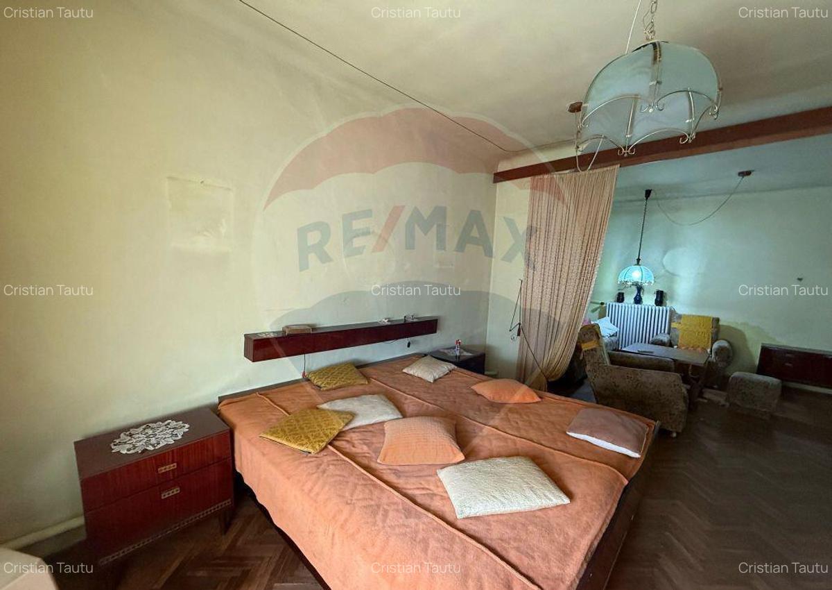 De vanzare Casa cu 3 camere + teren 439mp in Beiu? - 10