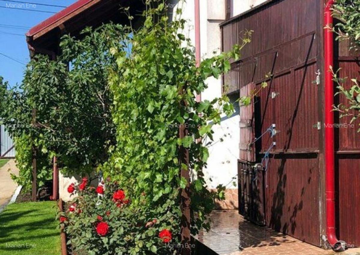 Vila - parter + mansarda - Sendreni, jud. Galati - 5