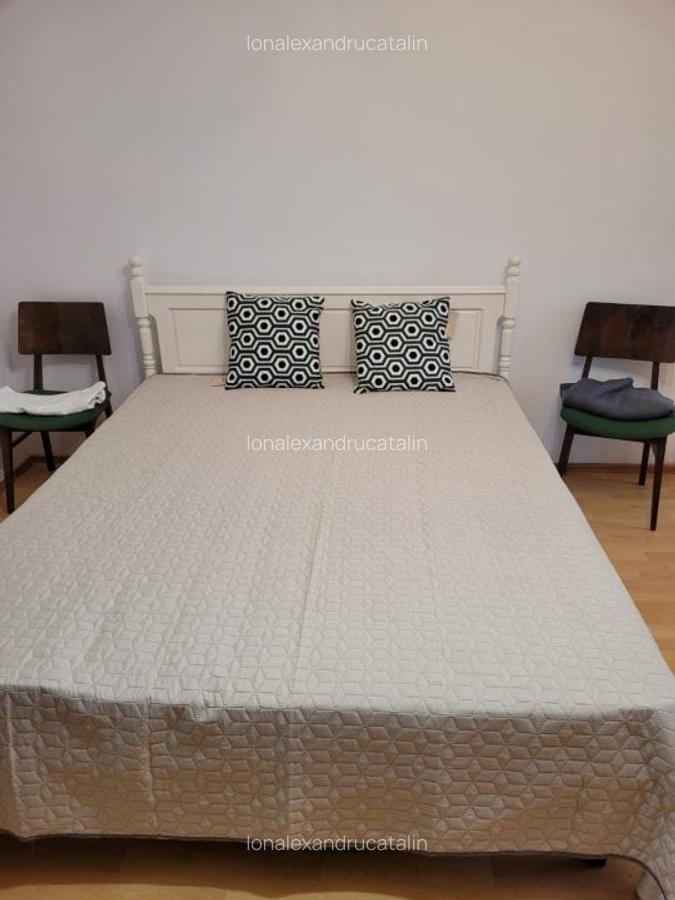 City Park Mall - Garsoniera decomandata mobilata-utilata termen lung, gaze - 1