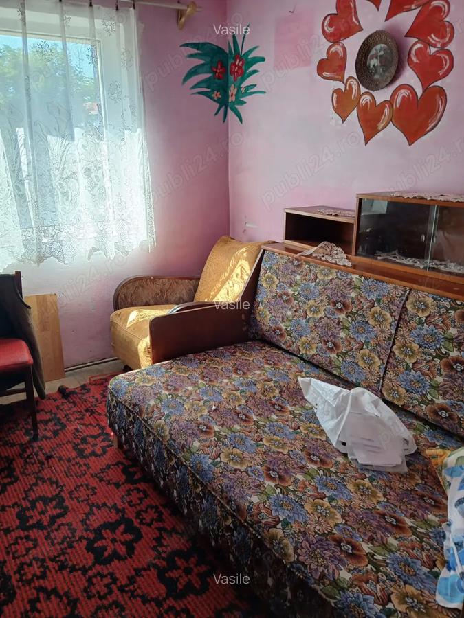 Vand apartament etaj 2 in cartier Micro 3 - 4
