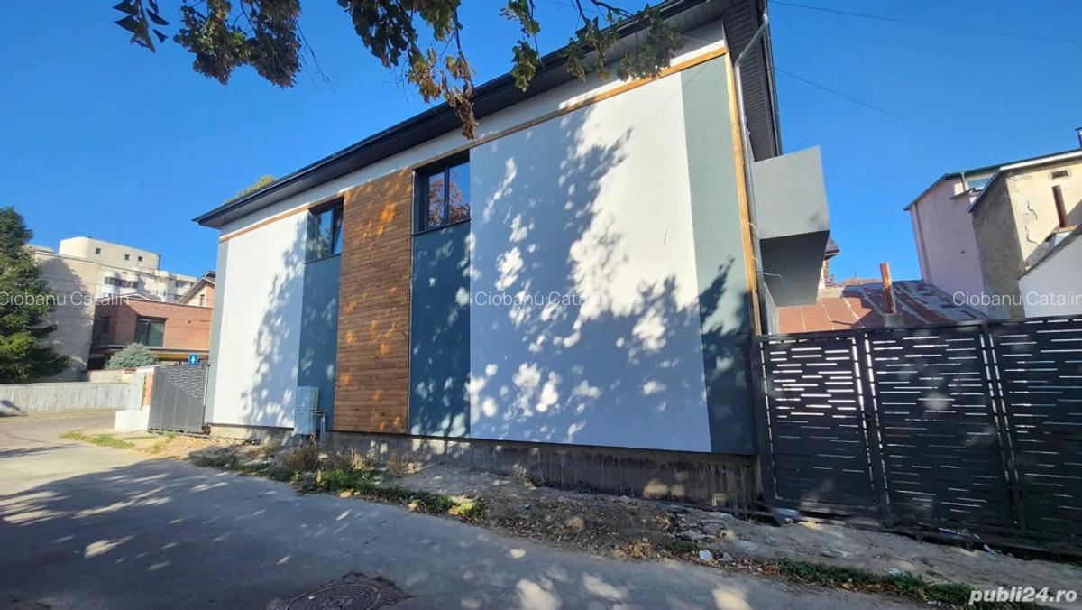 Locuin?a de vanzare in zona ultracentrala Gala?i - 1