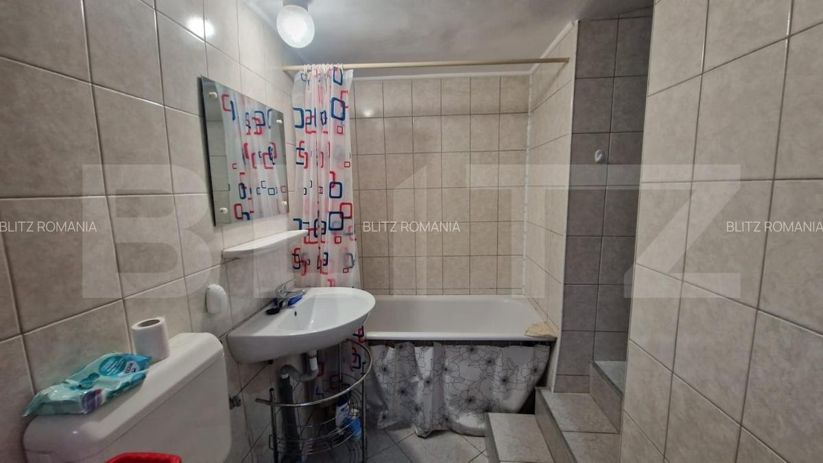 Casa in Centru Istoric, pod, pivnita, mobilata, 40 mp - 9