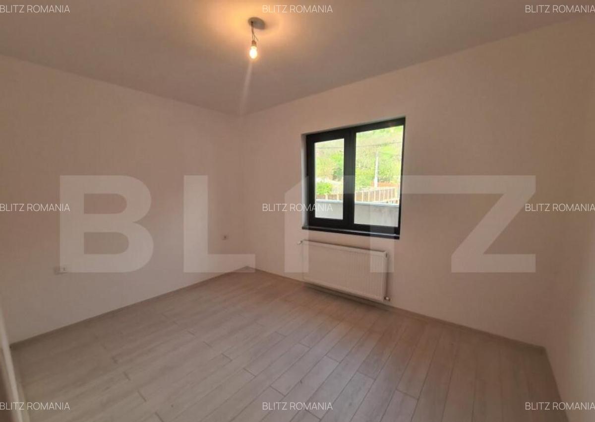 Casa, plan parter, 3 camere, Barnova - 7