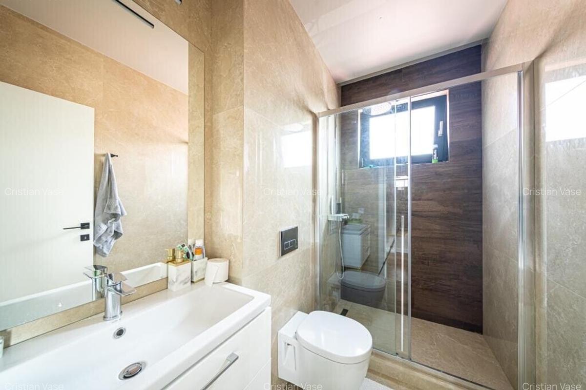 5 Camere Lux Metrou Curte 2 Locuri Parcare - 7
