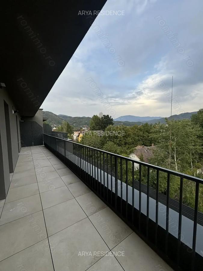 Apartament 3 camere cu terasa, str. Anton Pann - 1