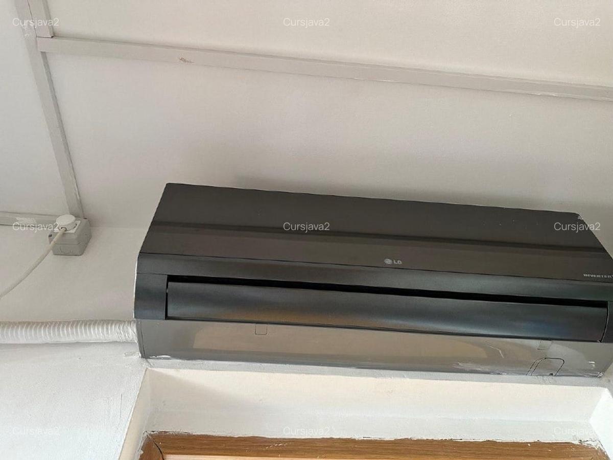 Apt 3cam renovat  69mp, dotat cu  CT, AC , an 1985  etaj 7/8, mobilat - 3