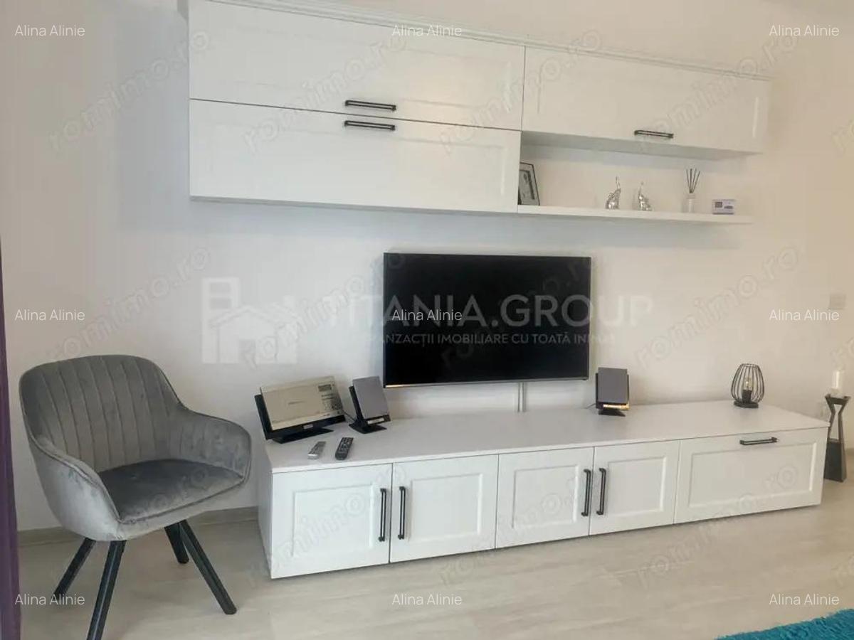 Apartament cu 2 camere, spatios + loc de parcare - zona Coresi - 4