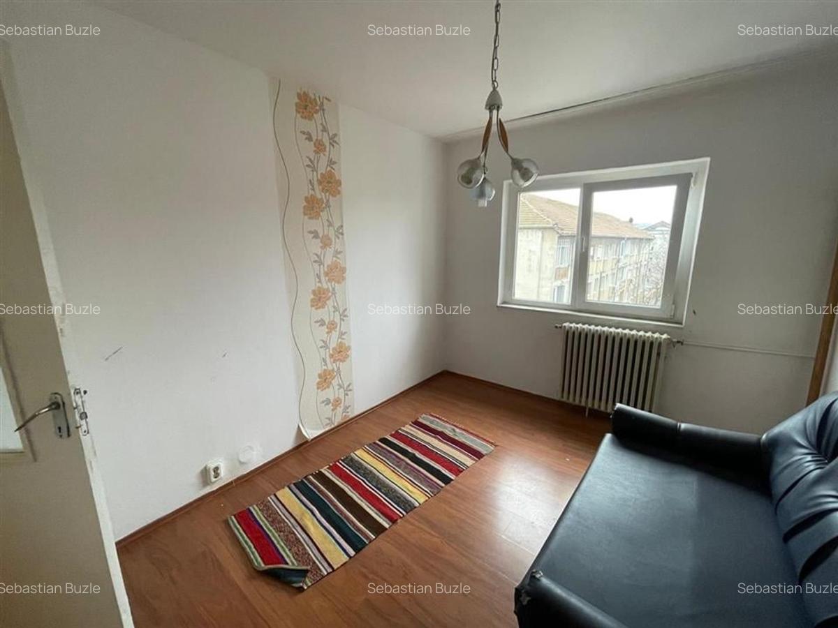 Apartament 3 camere tip PB zona ROGERIUS, ORADEA - 20