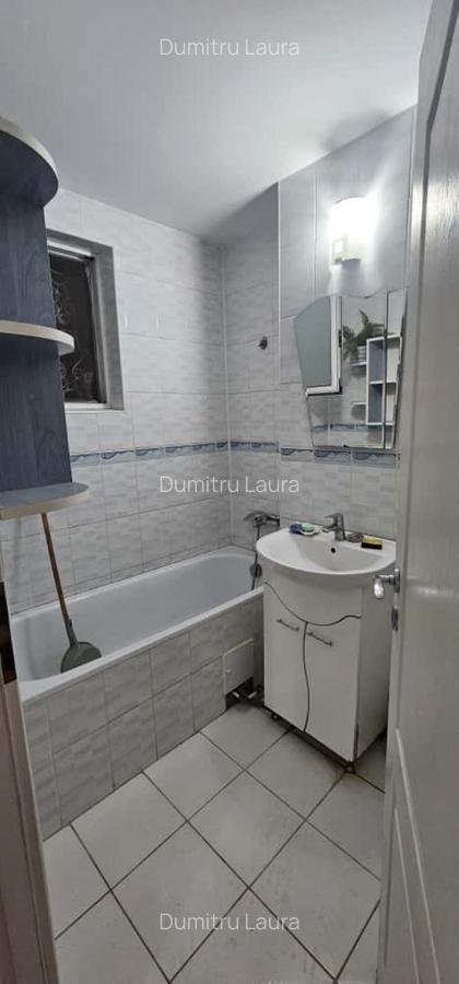P.Ros Piata Nicolina, apartament 2 camere, 400euro/luna - 9 P.Ros Piata Nicolina, apartament 2 camere, 400euro/luna - 9