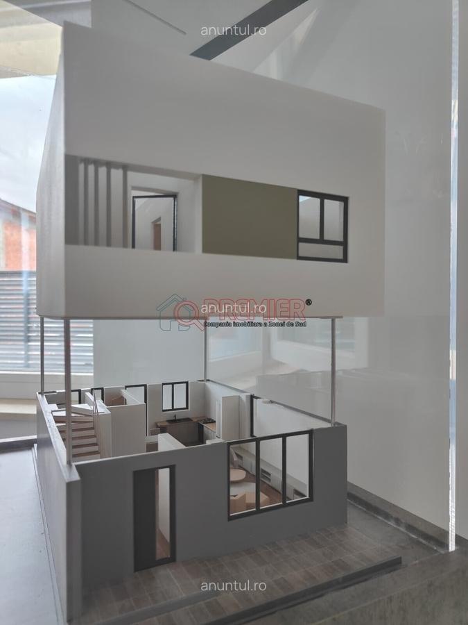 Berceni-Vidra Casa moderna P+1+pod intr-un ansamblu securizat - 5