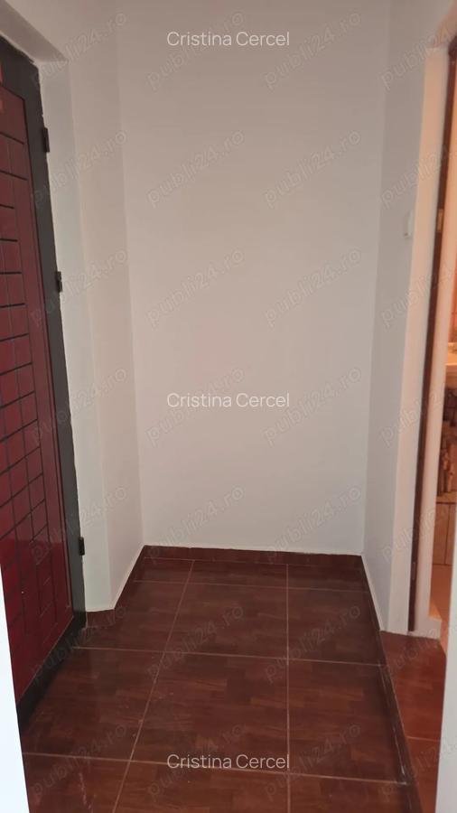 Garsoniera de vanzare, str. Crinul de Padure, zona Drumul Taberei - 2