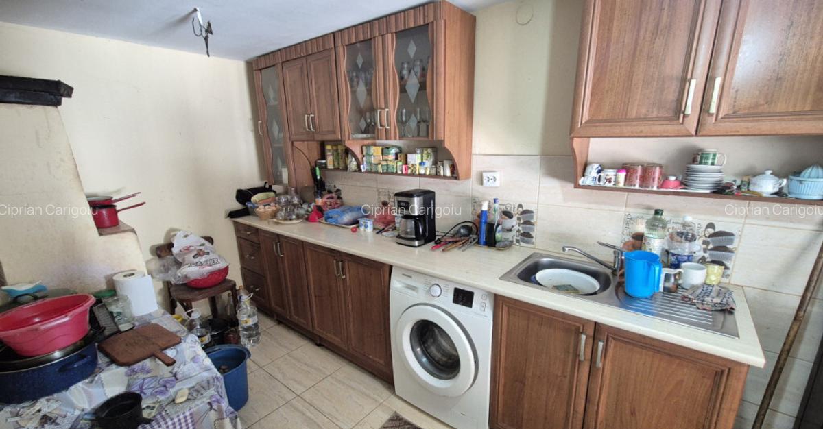 Casa tradi?ionala in Benge?ti-Ciocadia, str. Linia Mar - 18