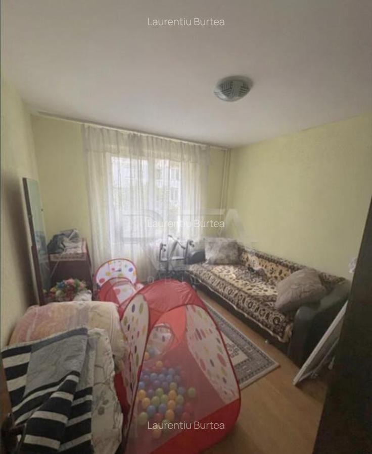 3 camere 2/8 ,anvelopat, Gorjului-Str. Azurului. - 3