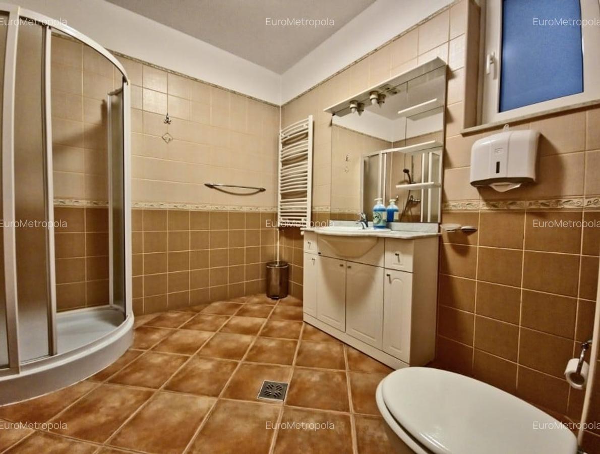Apartament cu 6 camere decomandat în Herăstrău - 13