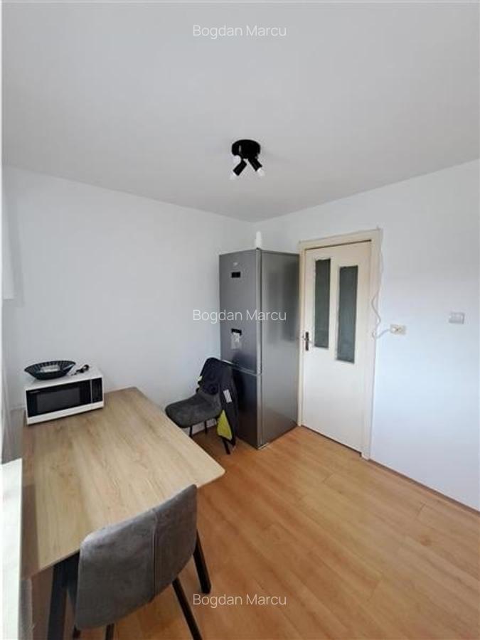 2 CAMERE, DECOMANDAT, 2 BALCOANE, ZONA GIROCULUI! - 5