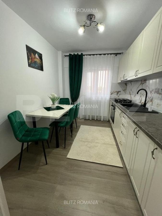 Apartament de vanzare, cu 2 camere, 59 mp, zona Strand - 5
