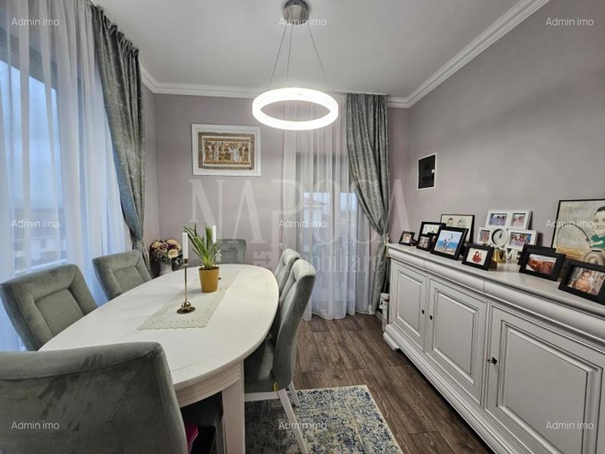 Casa 4 camere de vanzare in Dezmir - 2