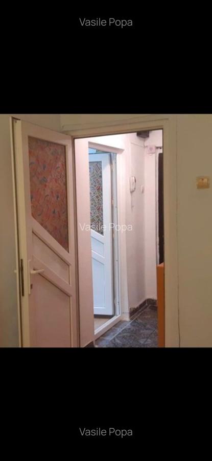 Berceni, Apărătorii Patriei - 10 Berceni, Apărătorii Patriei - 10