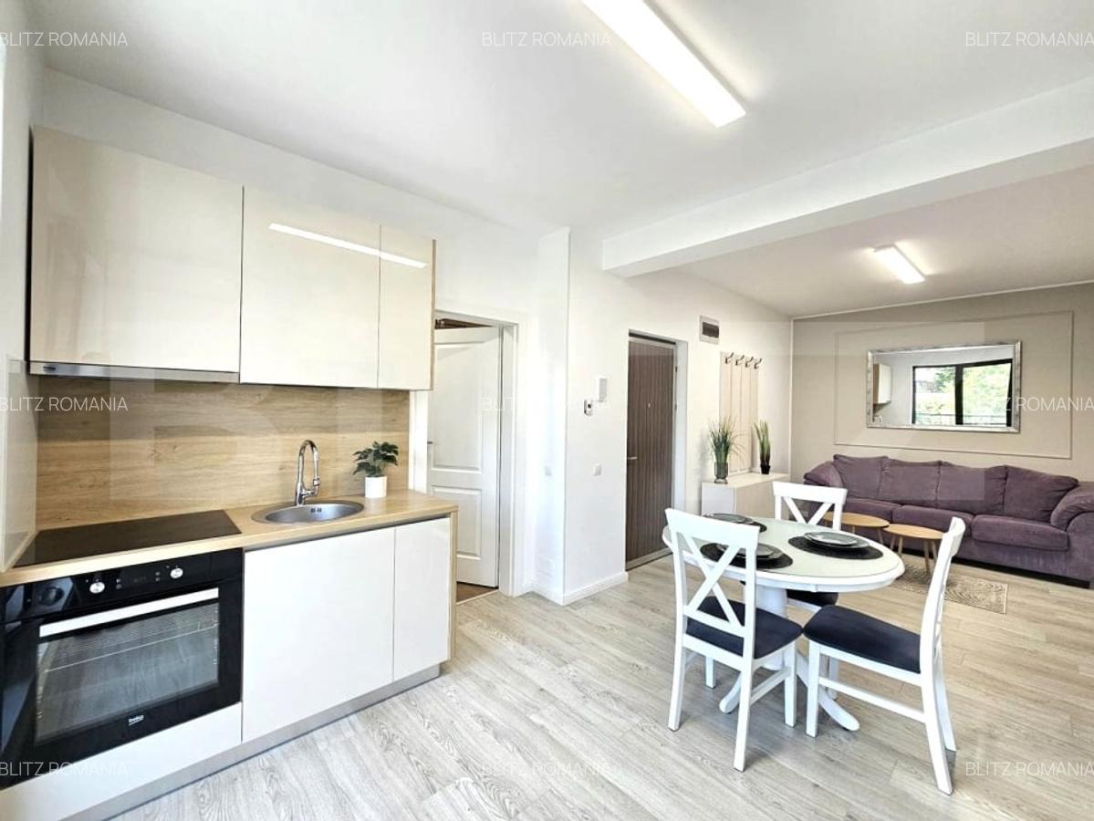 Apartament modern, 3 camere, 68 mp, A.C., zona UMF - 8