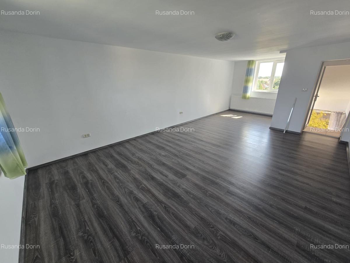 Apartament Spațios cu Curte de Închiriat în Ghiroda - Ideal pentru Familie sau B - 9