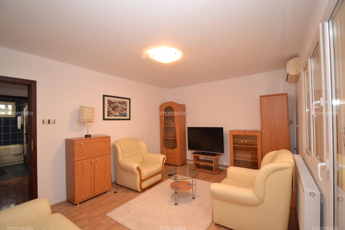 Ap. 2 camere, decomandat, zona Medicina - 3