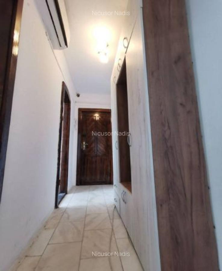 Apartament de vânzare - 5