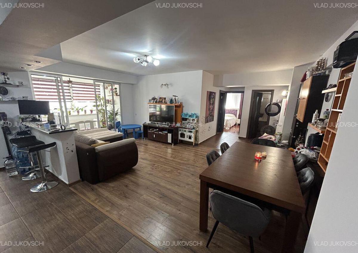 Apartament 3 camere Tomis Nord - 1