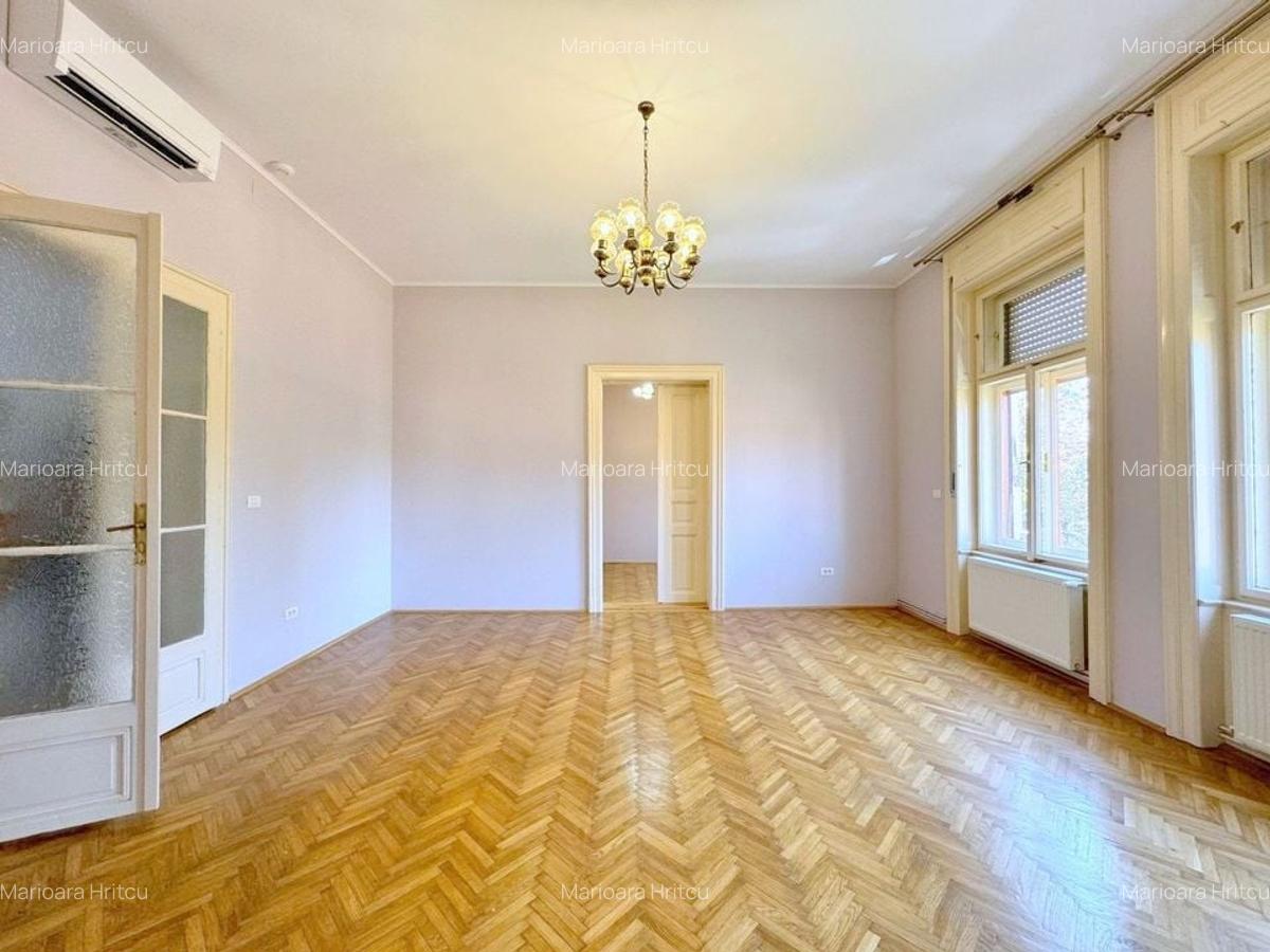 Apartament cu 4 camere semidecomandat în Central - 6
