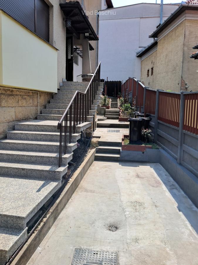 Casa 108 mp pentru birouri zona P-ta Cipariu. COMISION 0% - 3