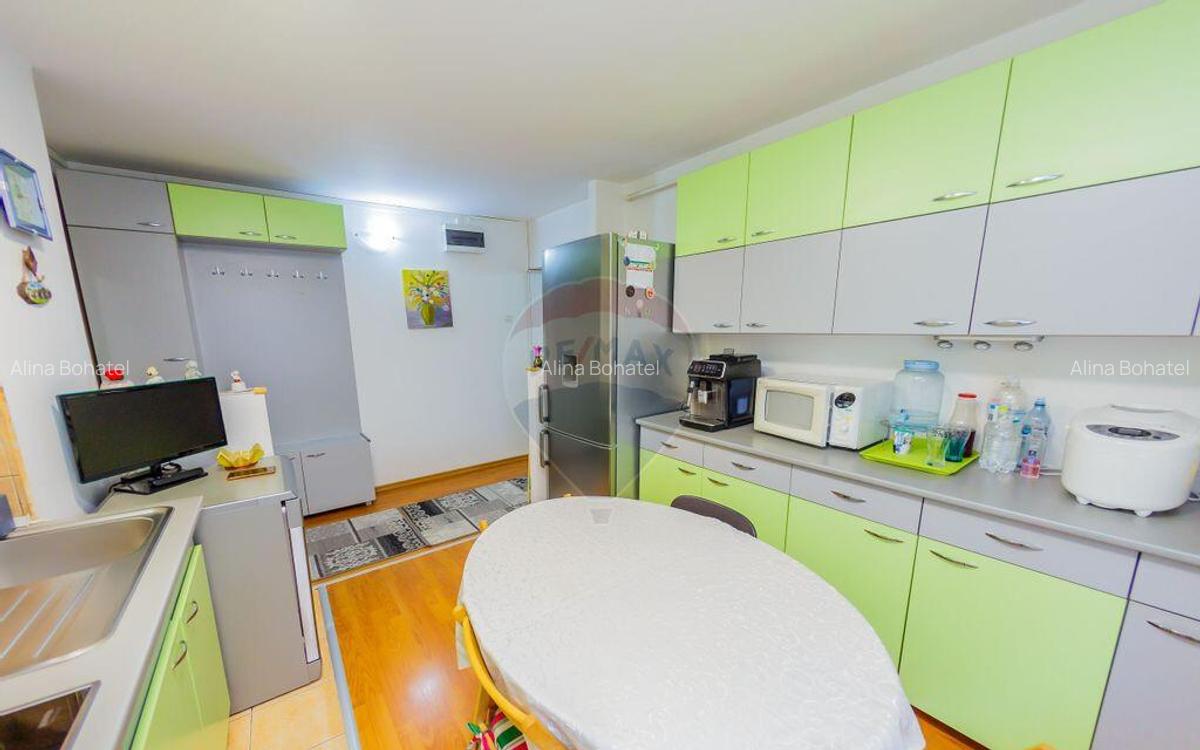 DE VANZARE pe Bld. Unirii- apartament cu 3 camere, boxa ?... - 9