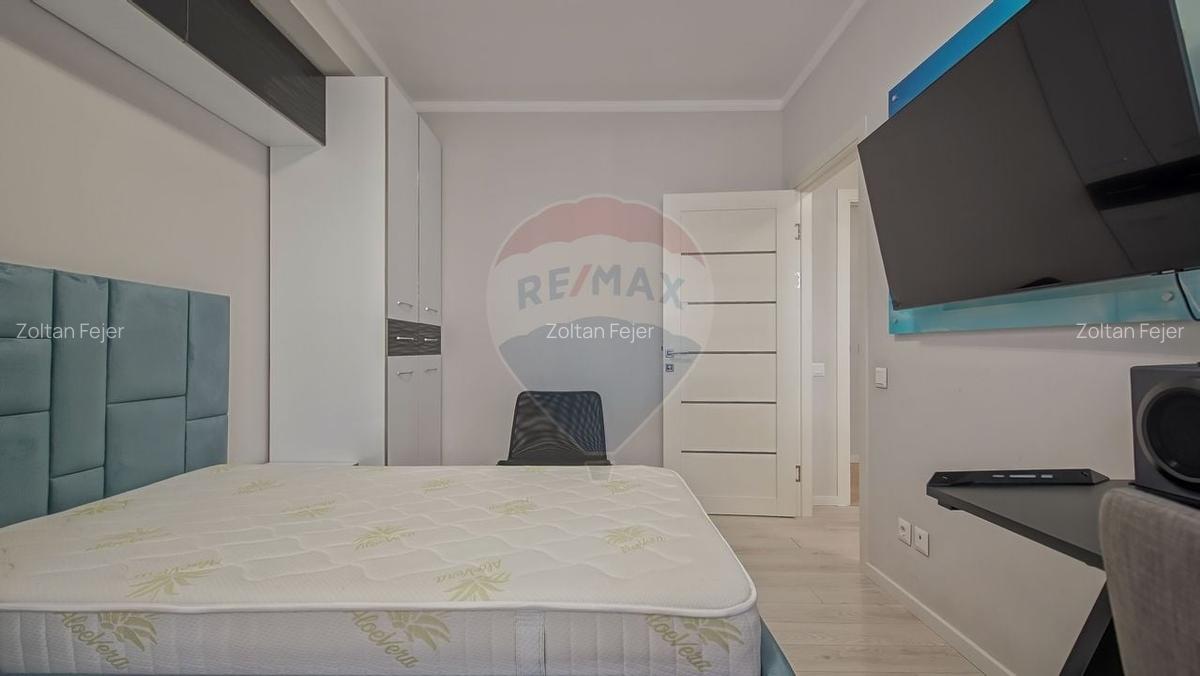 Apartament cu 4 camere decomandat, mobilat în Drumul Poienii - 13