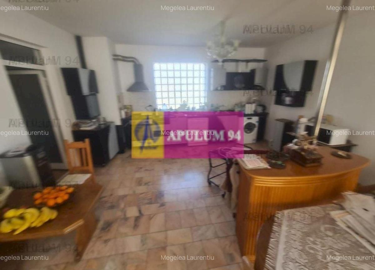 CASA (VILA) DE VANZARE IN CORNU - 13