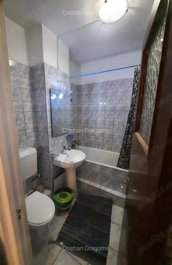 Inchiriez Apartament cu 2 camere - 3