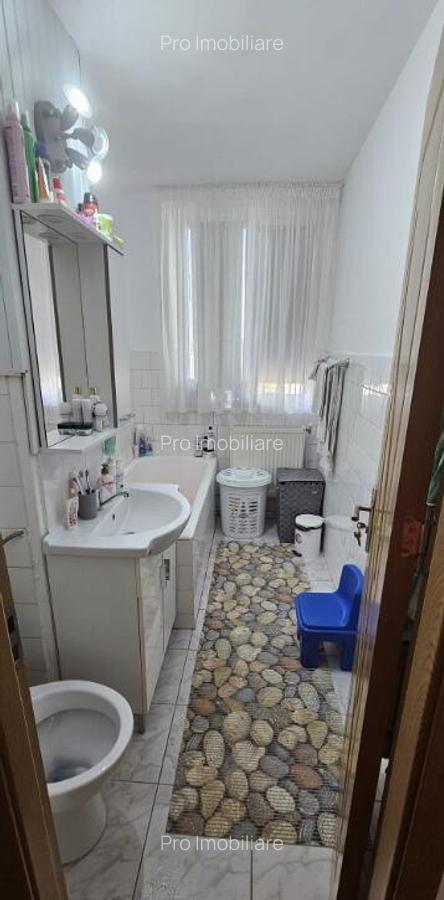 Vand apartament cu 2 camere decomandat - 4