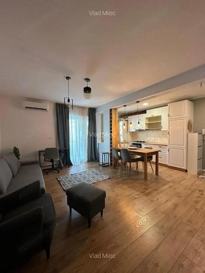 Bloc Nou. Langa Hotel Arizona-Braytim. Complet Mobilat si Utilat. Etaj 1 - 2