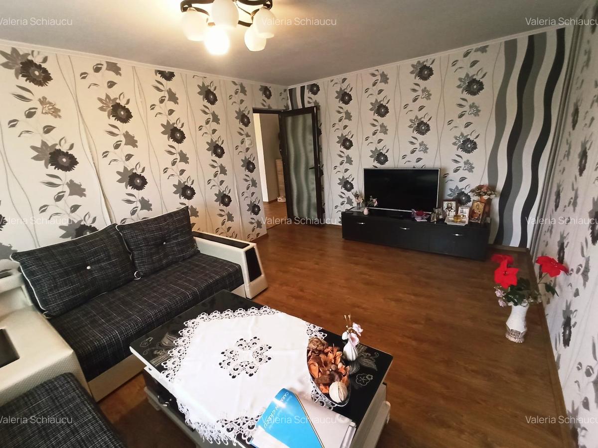 3 camere Eremia , Decomandat / Centrală , finisaje moderne, mobilat! - 12