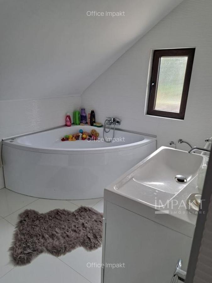 Casa  cu  vedere Panoramică în Făget, Peisaj de Vis și Confort Complet! - 10